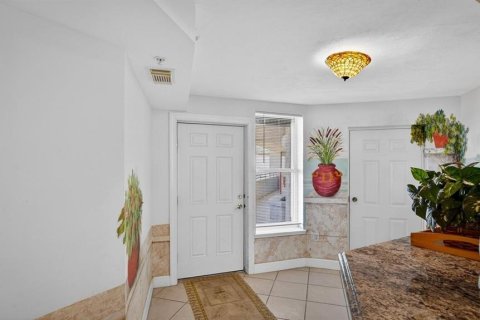 Copropriété à vendre à Daytona Beach, Floride: 3 chambres, 211.82 m2 № 2124806 - photo 12