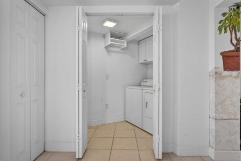 Copropriété à vendre à Daytona Beach, Floride: 3 chambres, 211.82 m2 № 2124806 - photo 30