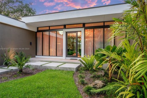 Villa ou maison à vendre à Pinecrest, Floride: 7 chambres, 476.22 m2 № 1922985 - photo 7