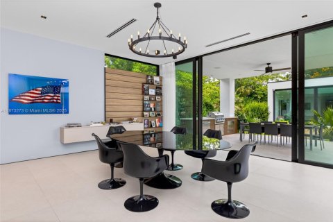 Villa ou maison à vendre à Pinecrest, Floride: 7 chambres, 476.22 m2 № 1922985 - photo 29