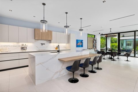 Villa ou maison à vendre à Pinecrest, Floride: 7 chambres, 476.22 m2 № 1922985 - photo 22