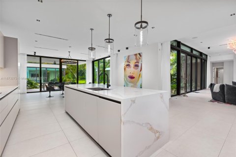 Villa ou maison à vendre à Pinecrest, Floride: 7 chambres, 476.22 m2 № 1922985 - photo 25