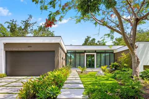 Villa ou maison à vendre à Pinecrest, Floride: 7 chambres, 476.22 m2 № 1922985 - photo 12