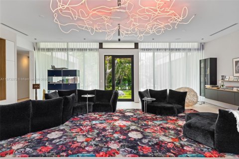 Villa ou maison à vendre à Pinecrest, Floride: 7 chambres, 476.22 m2 № 1922985 - photo 20