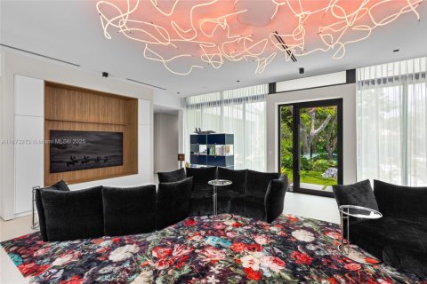 Villa ou maison à vendre à Pinecrest, Floride: 7 chambres, 476.22 m2 № 1922985 - photo 18