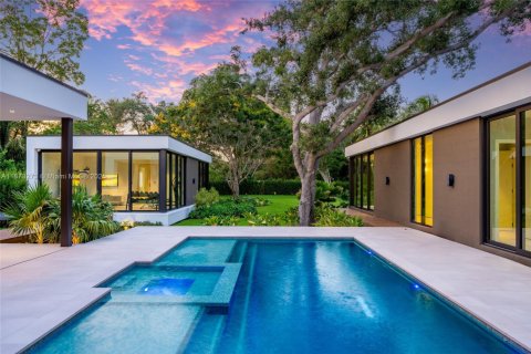 Villa ou maison à vendre à Pinecrest, Floride: 7 chambres, 476.22 m2 № 1922985 - photo 2