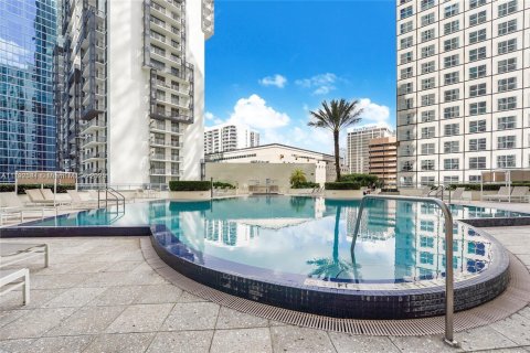 Condo in Miami, Florida, 1 bedroom  № 1874517 - photo 20