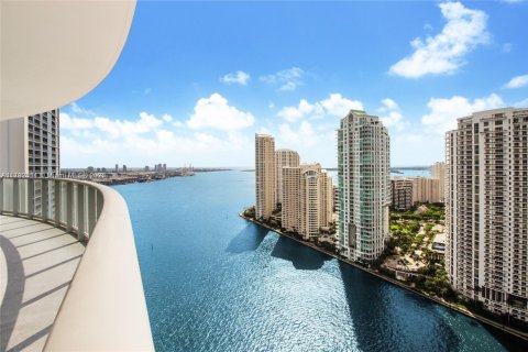 Condo in Miami, Florida, 1 bedroom  № 1874517 - photo 27