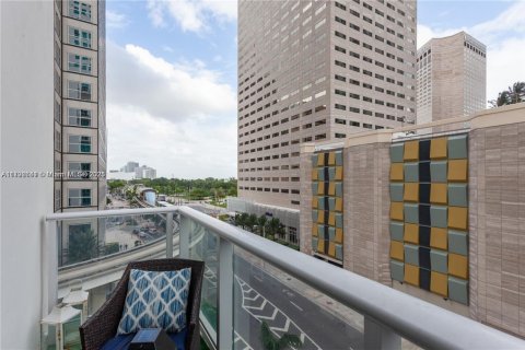 Condo in Miami, Florida, 1 bedroom  № 1874517 - photo 14