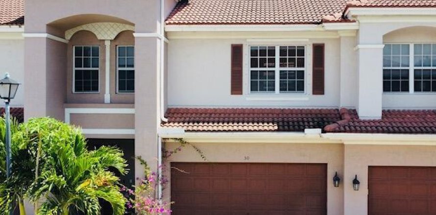 Townhouse in Boynton Beach, Florida 3 bedrooms, 206.8 sq.m. № 2249675