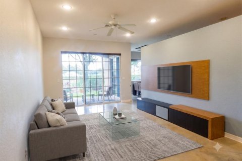 Townhouse in Boynton Beach, Florida 3 bedrooms, 206.8 sq.m. № 2249675 - photo 2