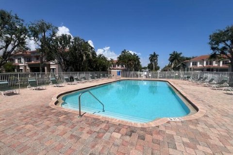 Townhouse in Boynton Beach, Florida 3 bedrooms, 206.8 sq.m. № 2249675 - photo 20