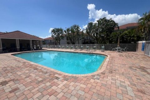 Townhouse in Boynton Beach, Florida 3 bedrooms, 206.8 sq.m. № 2249675 - photo 22