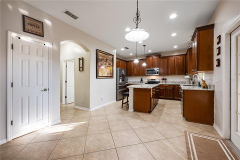 Casa en venta en Orlando, Florida, 5 dormitorios, 263.1 m2 № 1554386 - foto 5