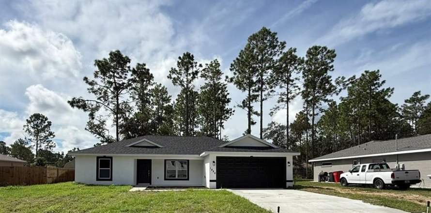 Villa ou maison à Citrus Springs, Floride 3 chambres, 134.52 m2 № 1903667
