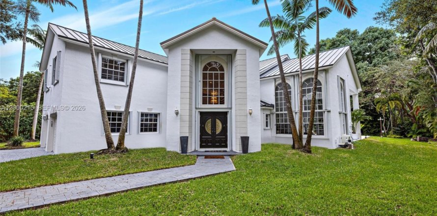 Villa ou maison à Palmetto Bay, Floride 5 chambres, 405.15 m2 № 2170139