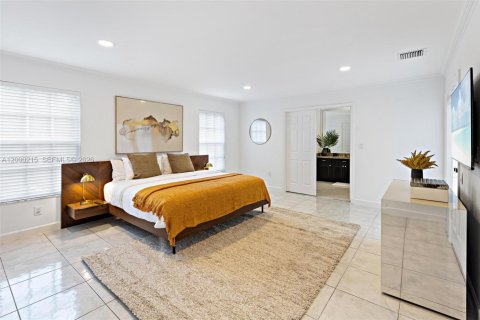 Villa ou maison à louer à Palmetto Bay, Floride: 5 chambres, 405.15 m2 № 2170139 - photo 14