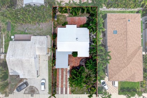 Купить виллу или дом в Редингтон-Бич, Флорида 7 комнат, 132.39м2, № 2112173 - фото 12