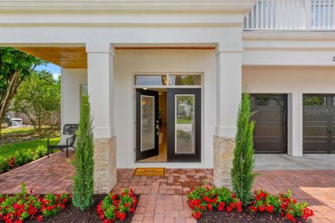 House in Winter Park, Florida 4 bedrooms, 257.34 sq.m. № 1767713 - photo 9