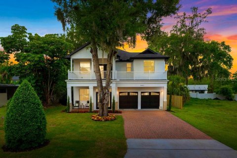 House in Winter Park, Florida 4 bedrooms, 257.34 sq.m. № 1767713 - photo 2