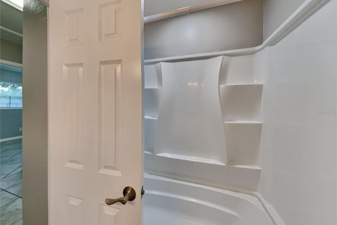 Casa en alquiler en Clearwater, Florida, 3 dormitorios, 92.07 m2 № 1911006 - foto 4