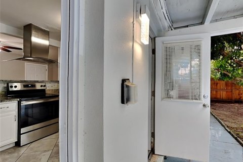 Casa en alquiler en Clearwater, Florida, 3 dormitorios, 92.07 m2 № 1911006 - foto 3