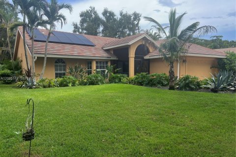 House in Jupiter, Florida 3 bedrooms, 157.93 sq.m. № 2390619