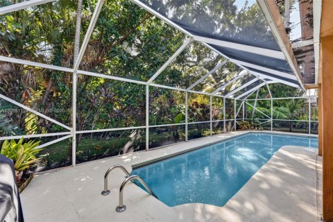 House in Jupiter, Florida 3 bedrooms, 157.93 sq.m. № 2390619 - photo 24