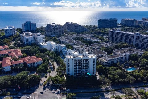 Condominio en Key Biscayne, Florida, 2 dormitorios  № 1949562