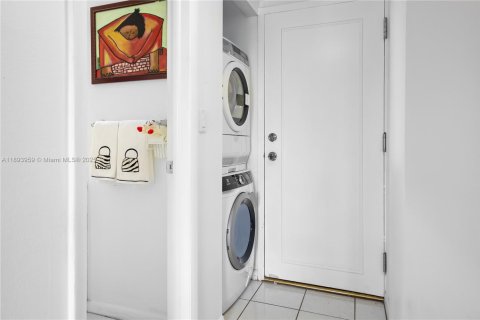 Condominio en venta en Key Biscayne, Florida, 2 dormitorios, 102.66 m2 № 1949562 - foto 26