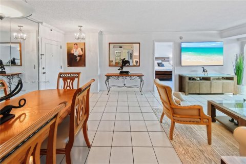 Condominio en venta en Key Biscayne, Florida, 2 dormitorios, 102.66 m2 № 1949562 - foto 12