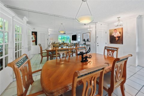 Condominio en venta en Key Biscayne, Florida, 2 dormitorios, 102.66 m2 № 1949562 - foto 13