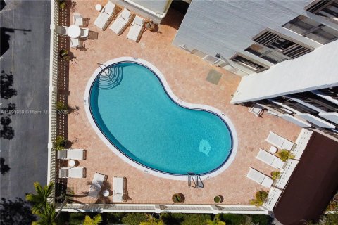 Condominio en venta en Key Biscayne, Florida, 2 dormitorios, 102.66 m2 № 1949562 - foto 7