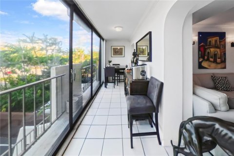 Condominio en venta en Key Biscayne, Florida, 2 dormitorios, 102.66 m2 № 1949562 - foto 27