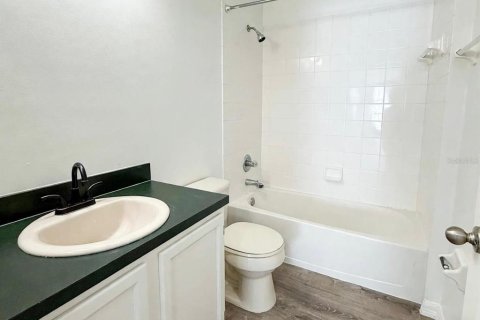 Villa ou maison à louer à Kissimmee, Floride: 4 chambres, 164.16 m2 № 2413885 - photo 15