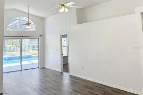 Villa ou maison à louer à Kissimmee, Floride: 4 chambres, 164.16 m2 № 2413885 - photo 9