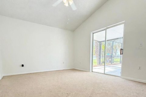 Villa ou maison à louer à Kissimmee, Floride: 4 chambres, 164.16 m2 № 2413885 - photo 11