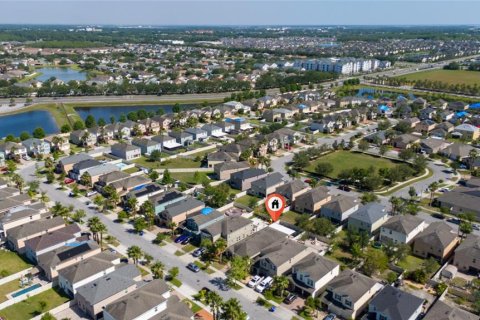 Casa en alquiler en Kissimmee, Florida, 3 dormitorios, 151.43 m2 № 1781009 - foto 5