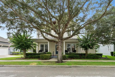 House in Winter Garden, Florida 5 bedrooms, 327.48 sq.m. № 2202448 - photo 2