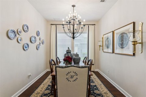 House in Winter Garden, Florida 5 bedrooms, 327.48 sq.m. № 2202448 - photo 12