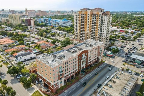 Condo in Miami, Florida, 3 bedrooms  № 2042294 - photo 23