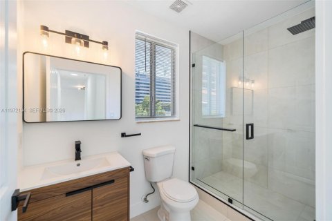 Condo in Miami, Florida, 3 bedrooms  № 2042294 - photo 9