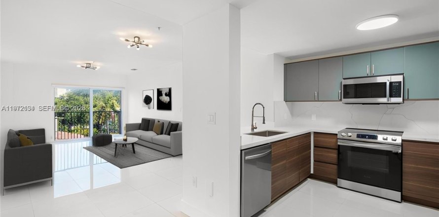 Condo in Miami, Florida, 3 bedrooms  № 2042294