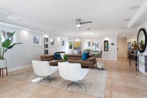Villa ou maison à louer à Sarasota, Floride: 3 chambres, 229.93 m2 № 2093398 - photo 5