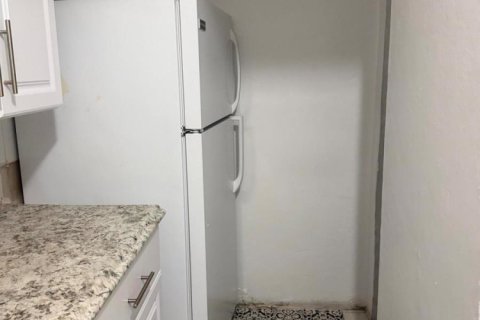 House in Miami, Florida 3 bedrooms, 117.71 sq.m. № 2381656 - photo 24