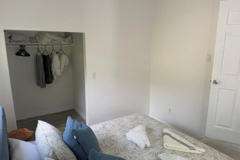 House in Miami, Florida 3 bedrooms, 117.71 sq.m. № 2381656 - photo 12
