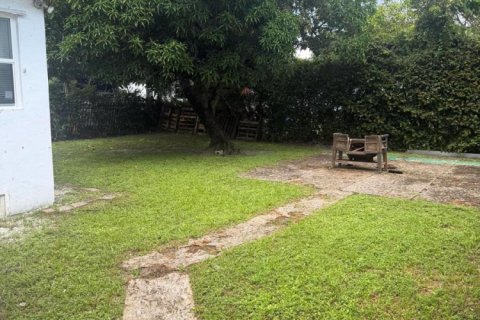 House in Miami, Florida 3 bedrooms, 117.71 sq.m. № 2381656 - photo 4