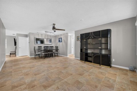Casa en venta en Ocala, Florida, 2 dormitorios, 143.16 m2 № 2386324 - foto 5