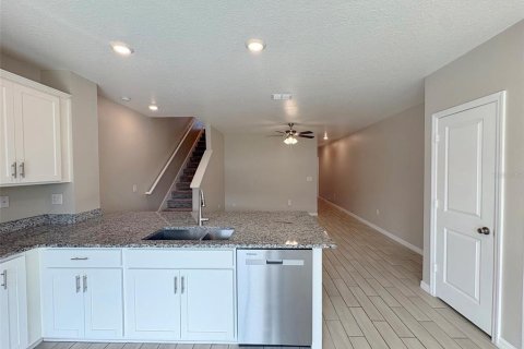 Touwnhouse à vendre à Davenport, Floride: 3 chambres, 134.34 m2 № 2430742 - photo 14