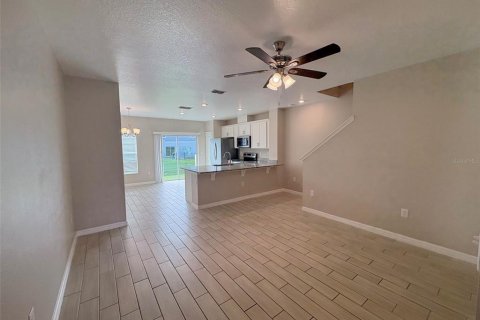 Touwnhouse à vendre à Davenport, Floride: 3 chambres, 134.34 m2 № 2430742 - photo 9